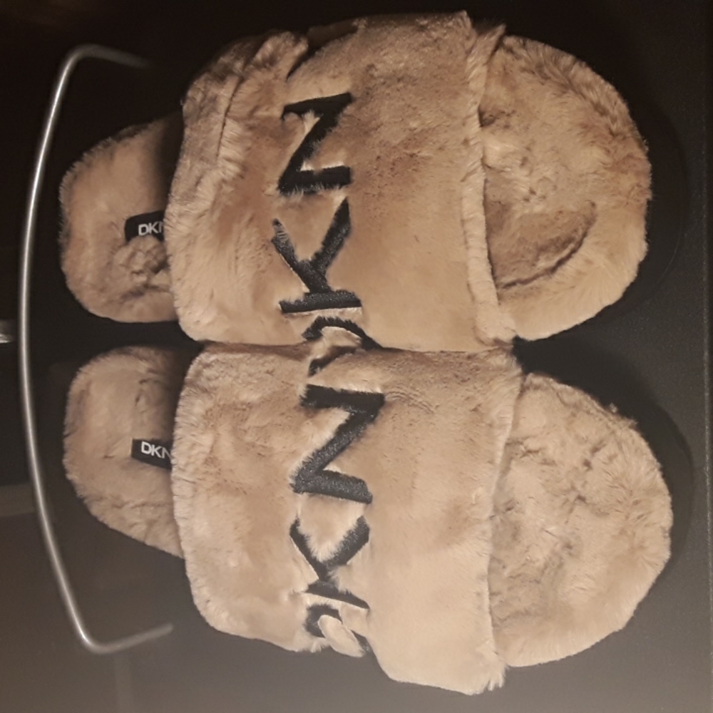 DKNY Palz Slipper Shoes/Sandals, 10